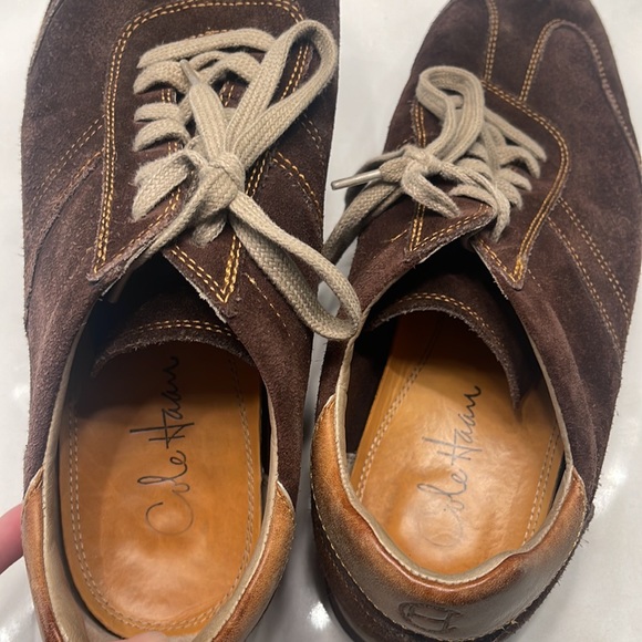Cole Haan suede sneakers with Nike Air soles - Picture 4 of 5
